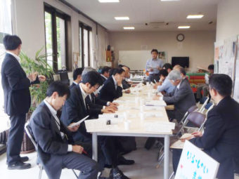 今日は視察が2件ありました。